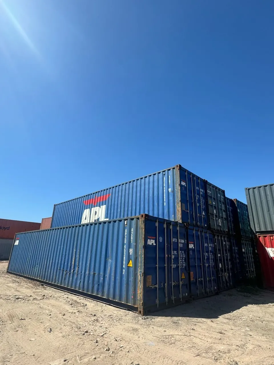 Container Dry 40 ST usado — imagen ilustrativa
